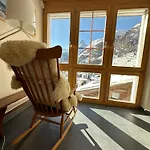 Modern Self-catering With Matterhorn Views Apartment *